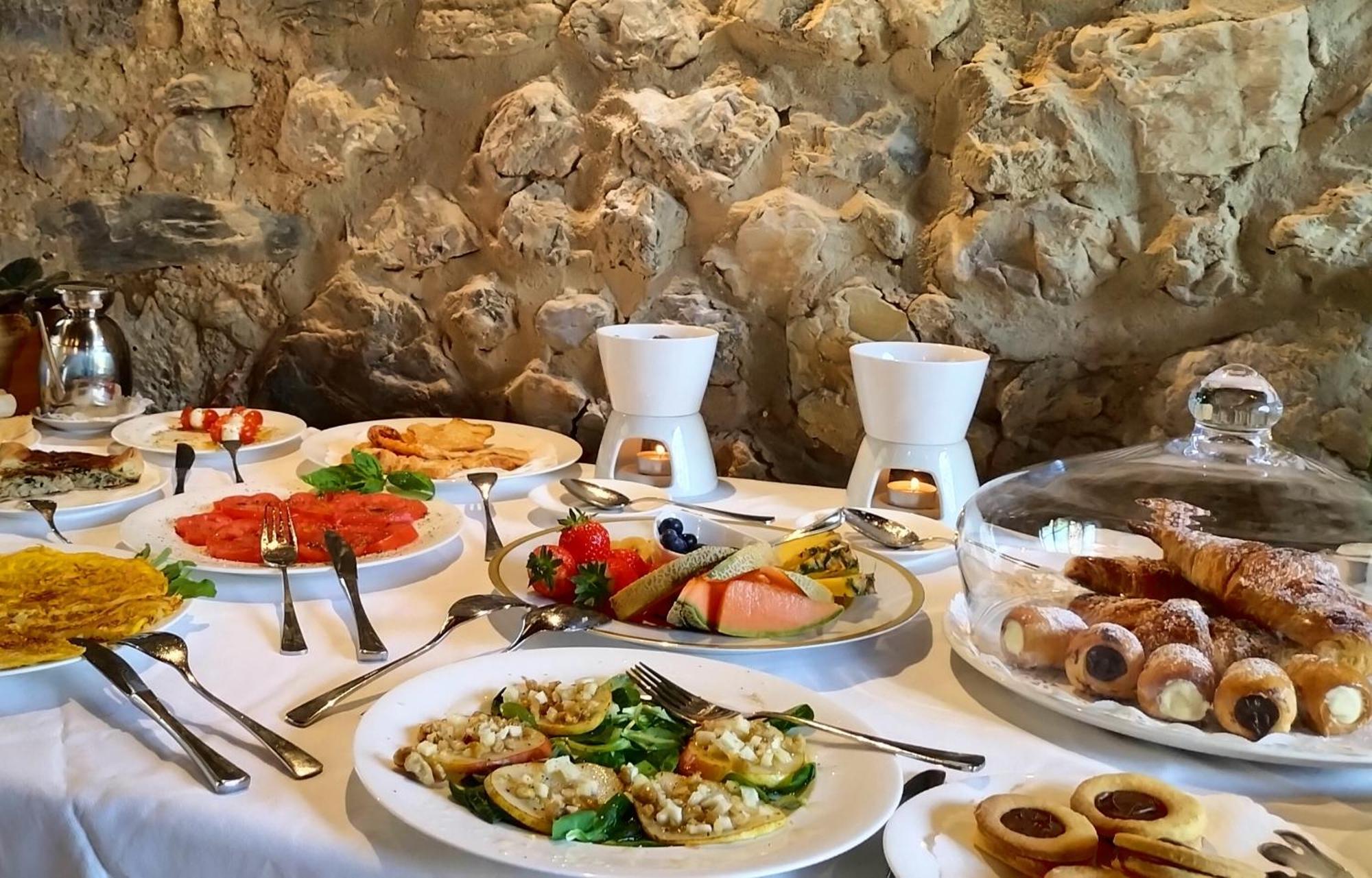 Badia Giulia Prestigious Historical B&B, Camaiore - Adults Only - No Pets Luaran gambar